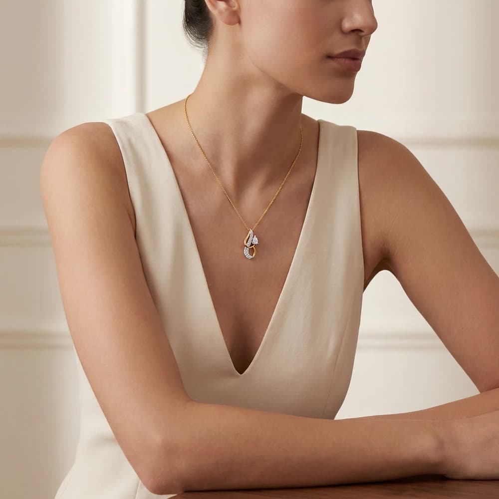 Glorious Filigree Medallion Lab Grown Diamond Pendant - Image 3 Glorious Filigree Medallion Lab Grown Diamond Pendant, view 3 of 5