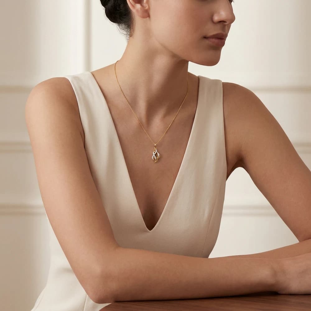 Stunning Halo Necklace Lab Grown Diamond Pendant - Image 3 Stunning Halo Necklace Lab Grown Diamond Pendant, view 3 of 5